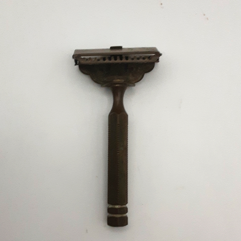 Vintage Gem Junior Brass Single Edge Safety Razor